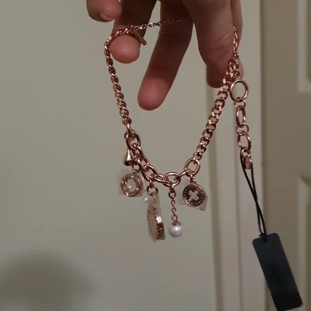 Mimco rose gold braclet - Picture 6 of 9